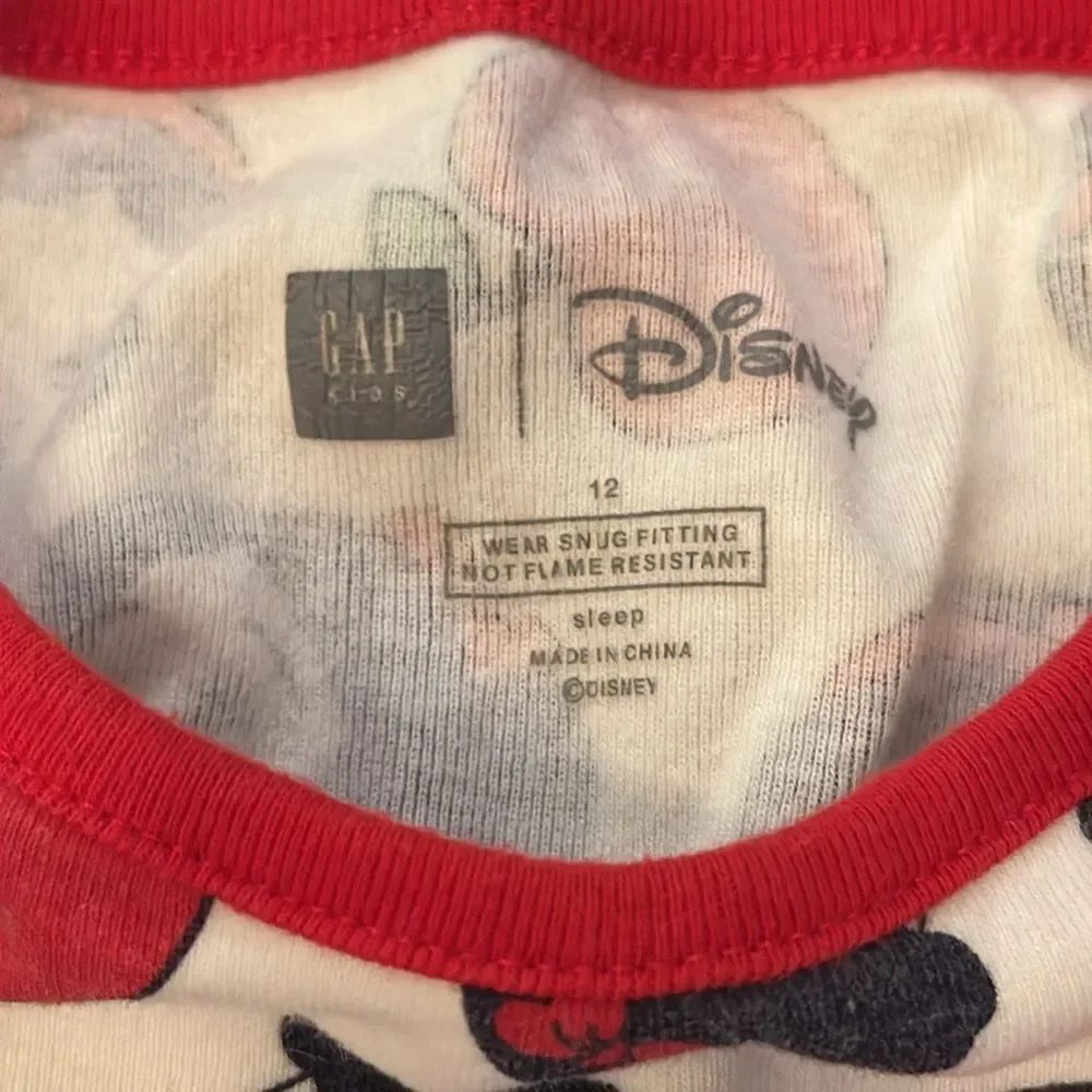 DISNEY X GAP Snow White Apple Pajama Set